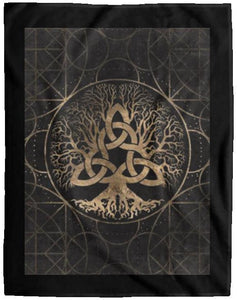 Nordic Style Viking Blanket, The Triple Horn Of Odin, BlackApparel[Heathen By Nature authentic Viking products]Cozy Plush Fleece Blanket - 60x80BlackOne Size